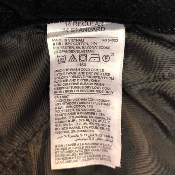 Old Navy Black Velvet Mid Rise Pixie Pants - Size 14 - Picture 3 of 4